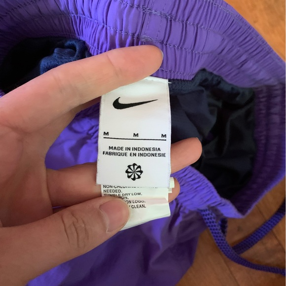 Nike Purple Swim Shorts Size M - Picture 4 of 5